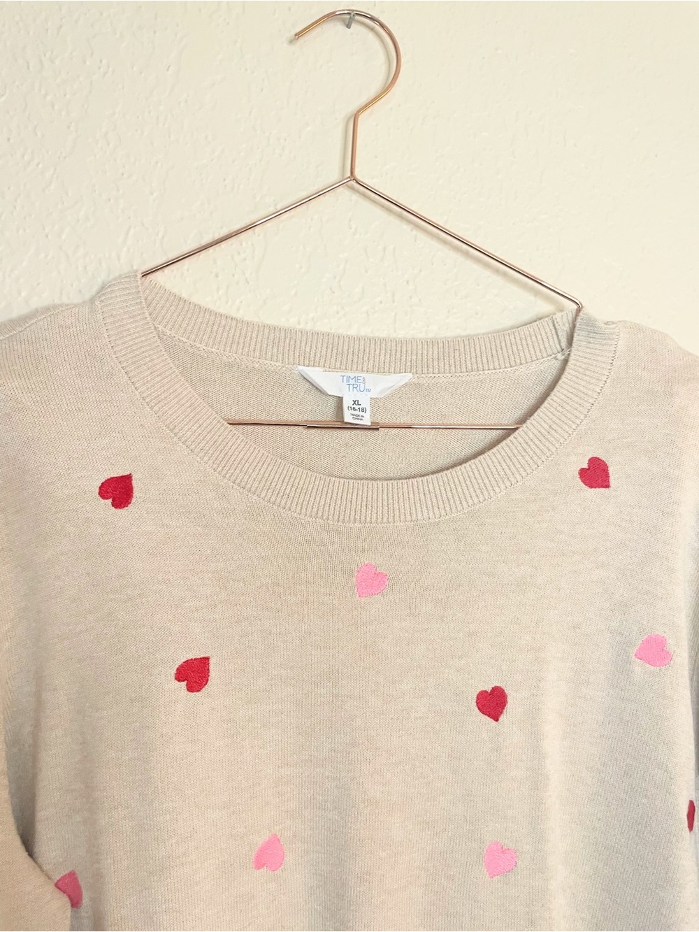Heart Print Sweater Beige Pink Red Valentines Lightweight XL - Picture 4 of 8